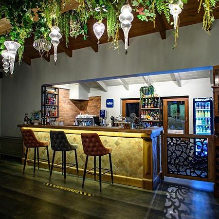 Albero Hotel Πέραμα Εξωτερικό φωτογραφία